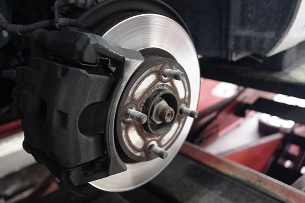 Why Are My Brake Pads Wearing Out So Fast? | Pete's Auto Service
